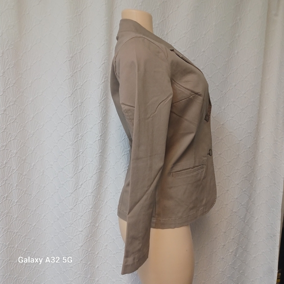 Liz Claiborne Women Size 4 Beige Blazer - Picture 5 of 13